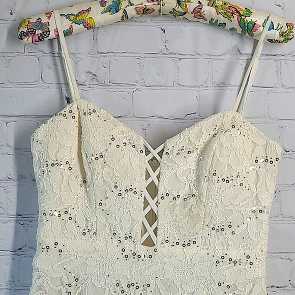 B. SMART White Floral Lace Sequin Mini Summer Dress Juniors Size 9 - Picture 6 of 16